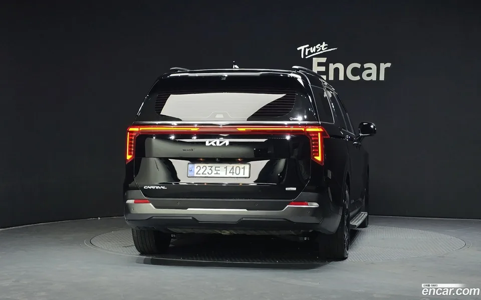 Kia Carnival HEV 9 2024 — миниатюра 4