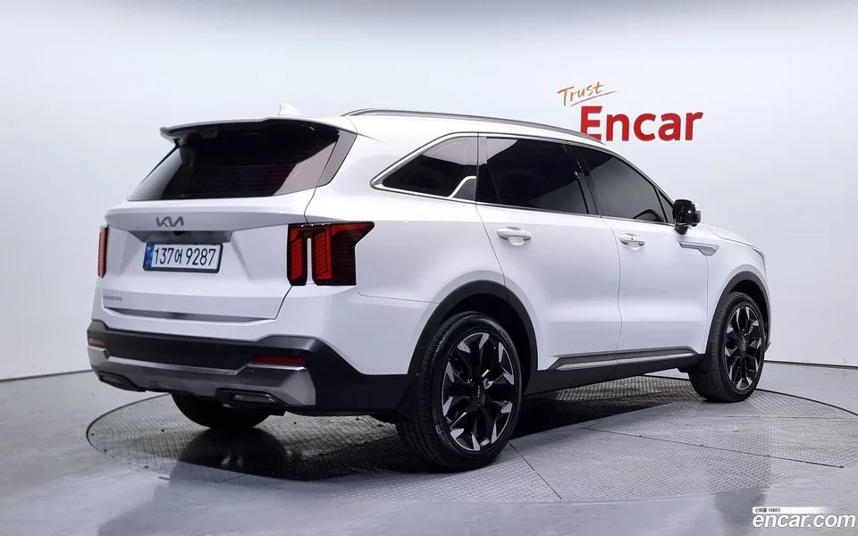 Kia Sorento 2.5T 2WD 2023 — миниатюра 2
