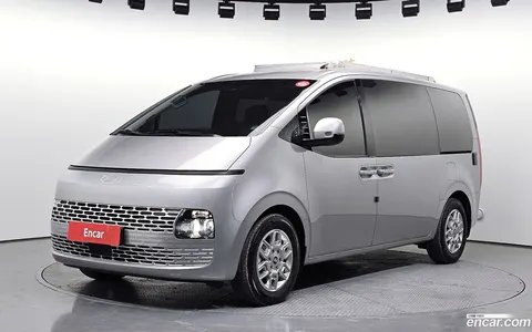 Hyundai Staria 2024 купить в Москве