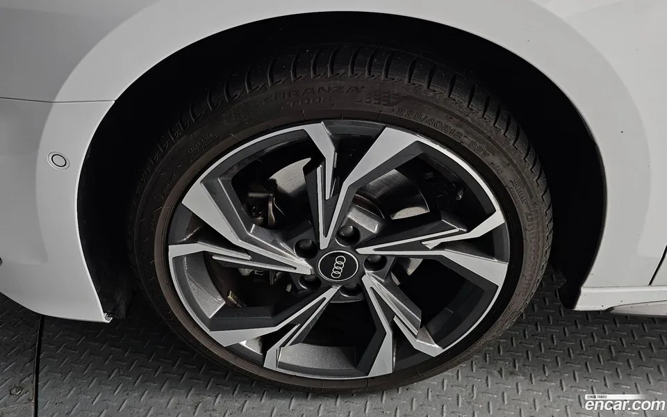 Audi A3 (8Y) 40 TFSI 2023 — миниатюра 5