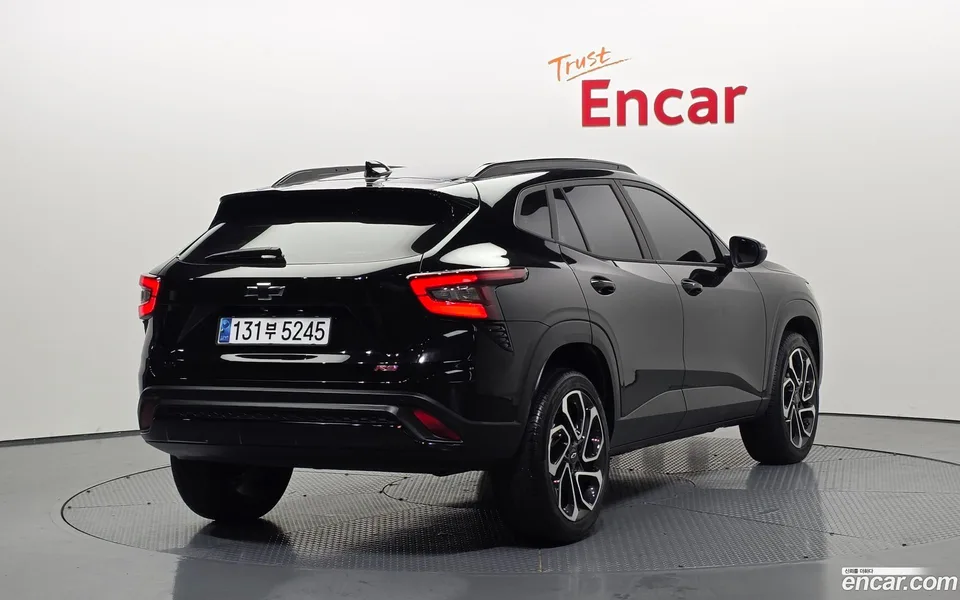 Chevrolet Trax Crossover 1.2 RS 2023 — миниатюра 2
