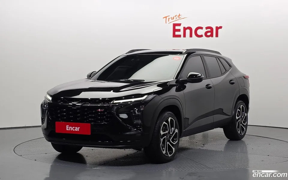 Chevrolet Trax Crossover 1.2 RS 2023 — фото 1, купить с доставкой в Москву