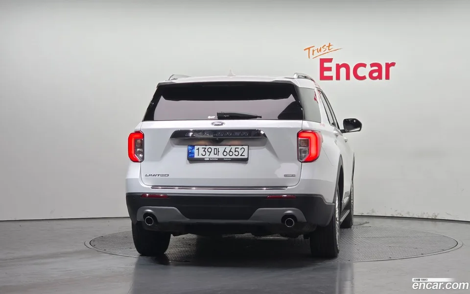 Ford Explorer 3.3 2022 — миниатюра 4