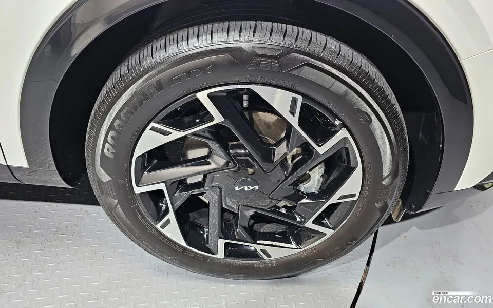 Kia Sportage 1.6 2WD 2023 — миниатюра 5