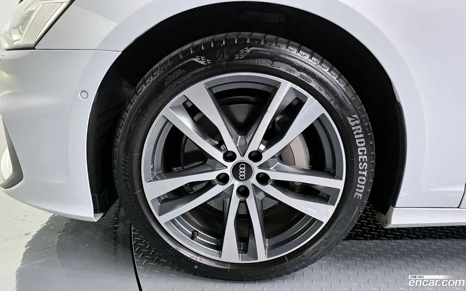Audi A6 45 TFSI 2022 — миниатюра 5
