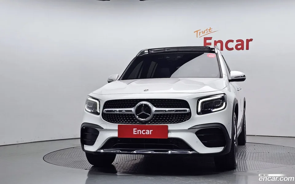 Mercedes-Benz GLB-Class GLB250 4MATIC 2022 — миниатюра 3