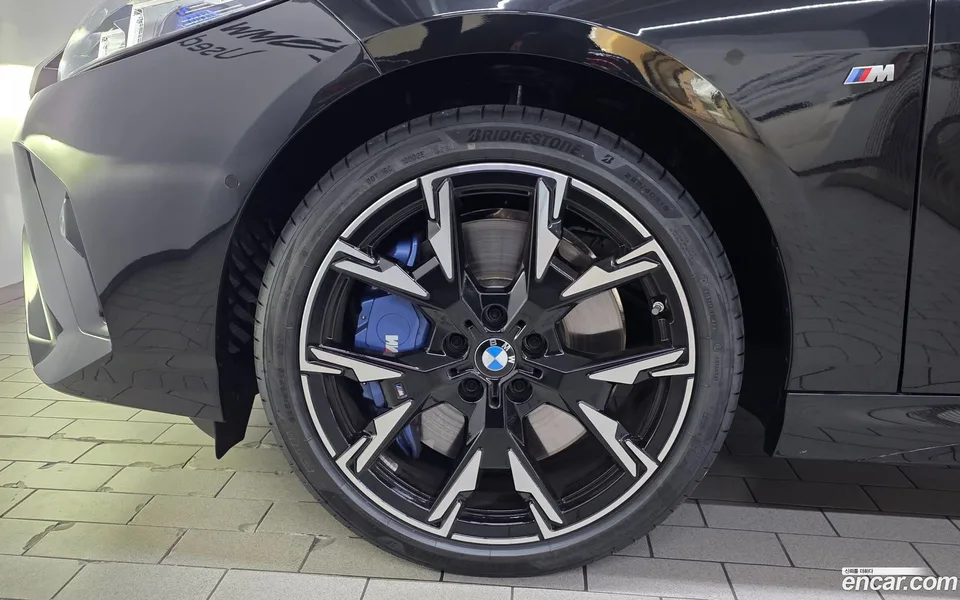 BMW 2 Series Gran Coupe 228 xDrive M 2025 — миниатюра 5