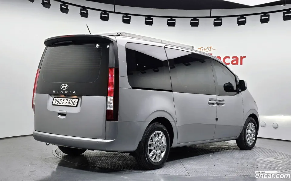Hyundai Staria HEV 1.6 2024 — миниатюра 2