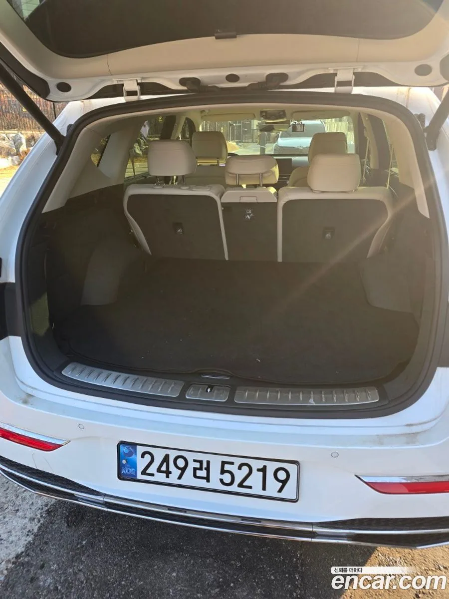 Genesis GV80 2.5T 2WD 2023 — миниатюра 4