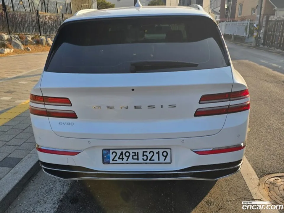 Genesis GV80 2.5T 2WD 2023 — миниатюра 5