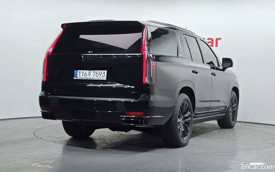Cadillac Escalade 6.2 2022 — миниатюра 2