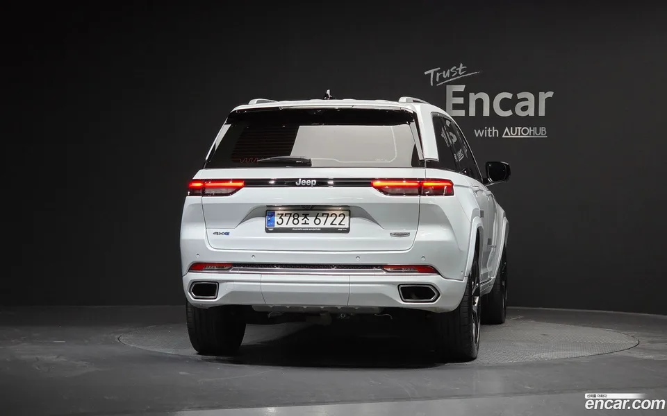 Jeep Grand Cherokee 4xe 2023 — миниатюра 4