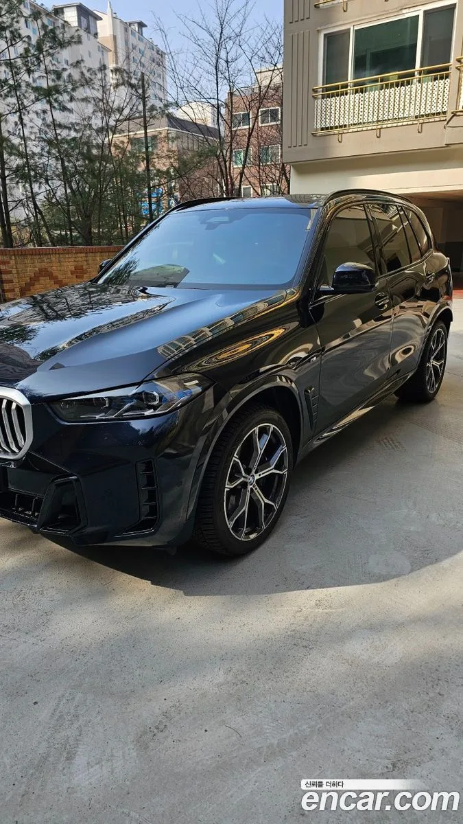 BMW X5 xDrive 40i M 2023 — миниатюра 2