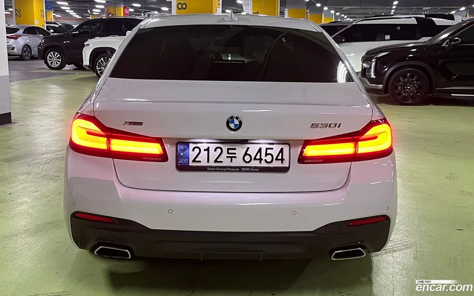 BMW 5 Series 530i xDrive M 2022 — миниатюра 4