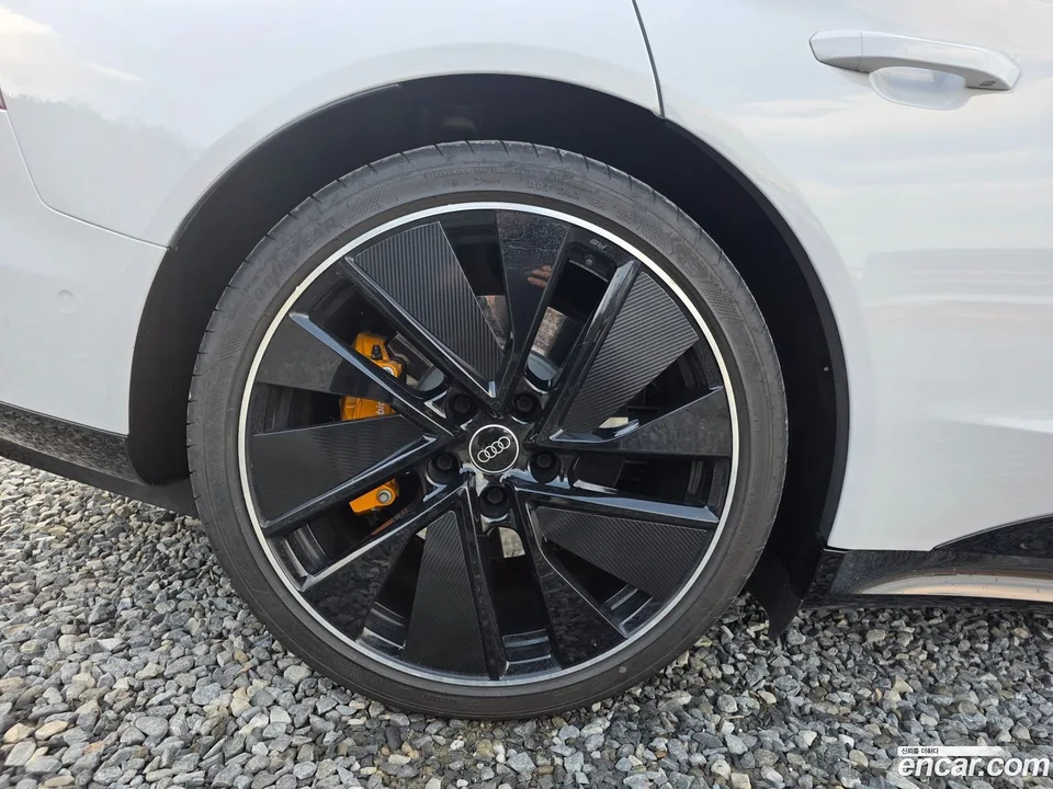 Audi e-tron GT GT 2022 — миниатюра 4