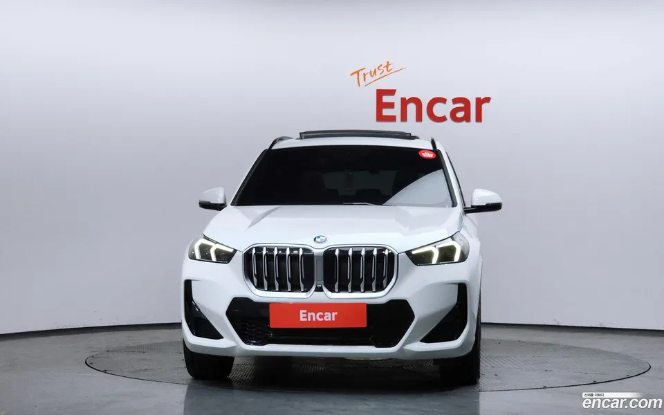 BMW X1 sDrive 20i M 2023 — миниатюра 3