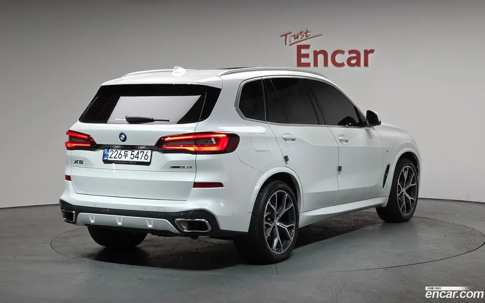 BMW X5 xDrive 30d M 2023 — миниатюра 2