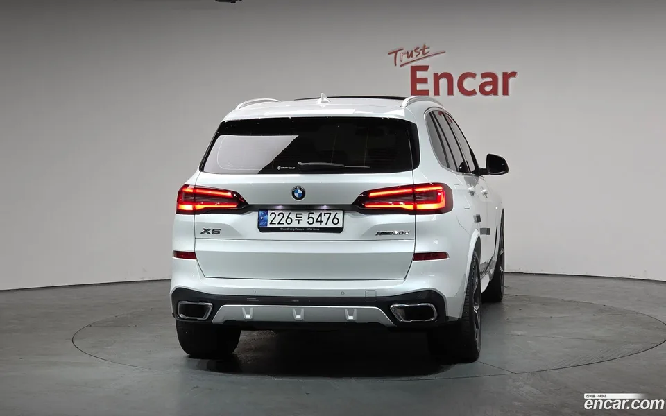 BMW X5 xDrive 30d M 2023 — миниатюра 4