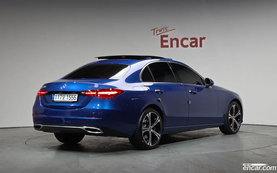 Mercedes-Benz C-Class C300 4MATIC 2023 — миниатюра 2
