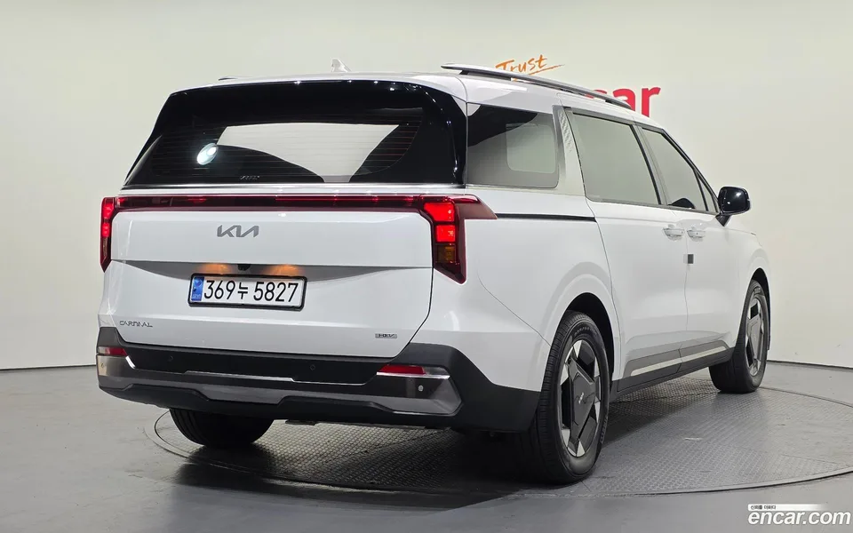 Kia Carnival HEV 9 2024 — миниатюра 2