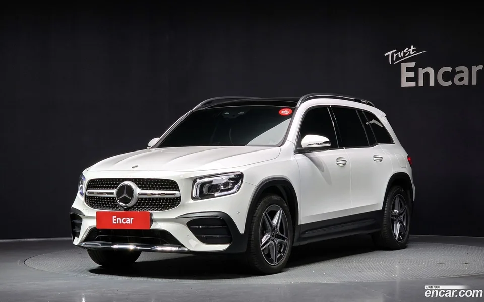 Mercedes-Benz GLB-Class GLB250 4MATIC 2022 — фото 1, купить с доставкой в Москву
