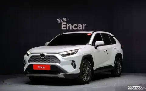 Toyota RAV4 2025 купить в Москве