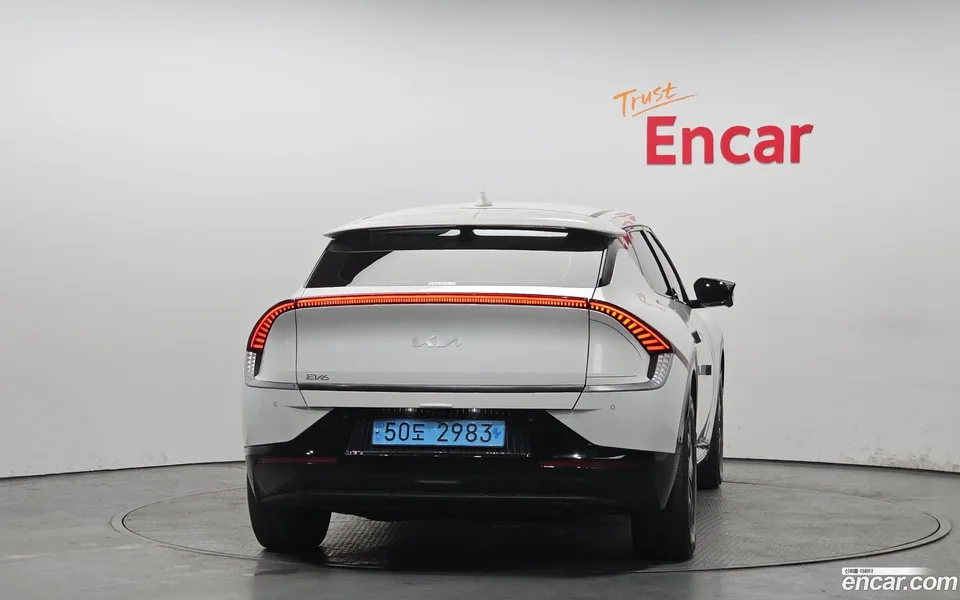 Kia EV6 2022 — миниатюра 4