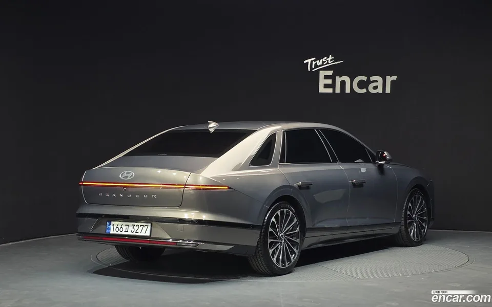 Hyundai Grandeur Hybrid 2023 — миниатюра 2
