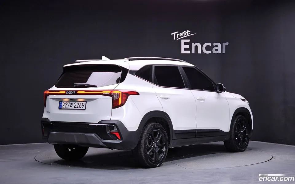 Kia Seltos 1.6 2WD 2024 — миниатюра 2