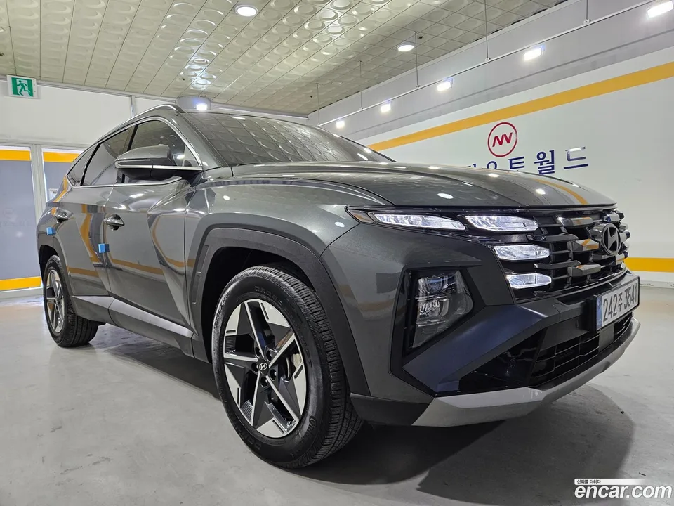 Hyundai Tucson Hybrid NX4 HEV 1.6 2WD 2024 — миниатюра 2