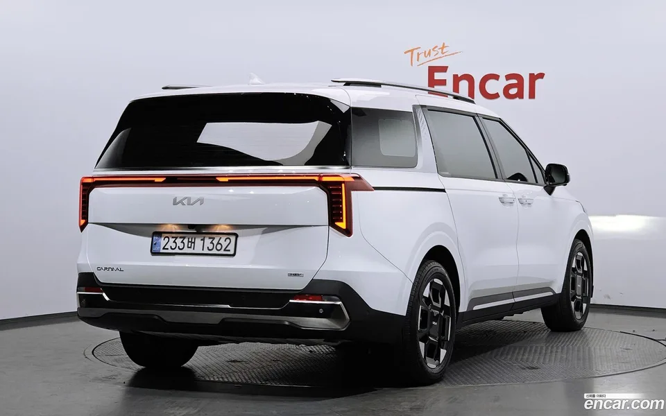 Kia Carnival HEV 7 2024 — миниатюра 2