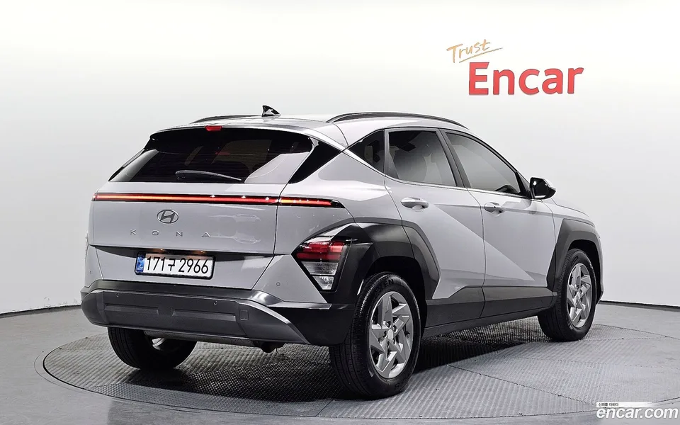 Hyundai Kona 1.6 2WD 2023 — миниатюра 2