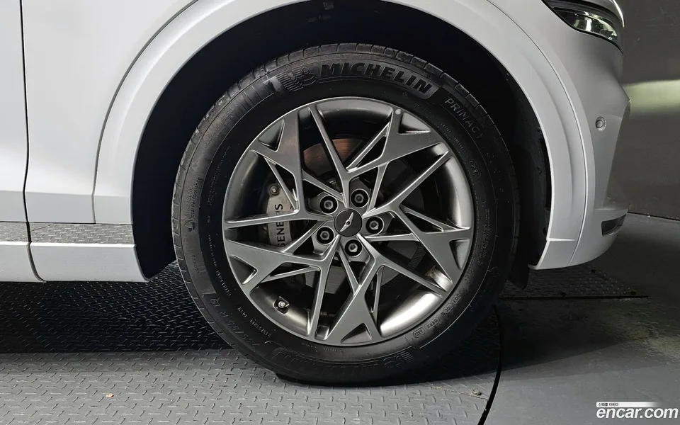 Genesis GV70 2.5T 2WD 2023 — миниатюра 5