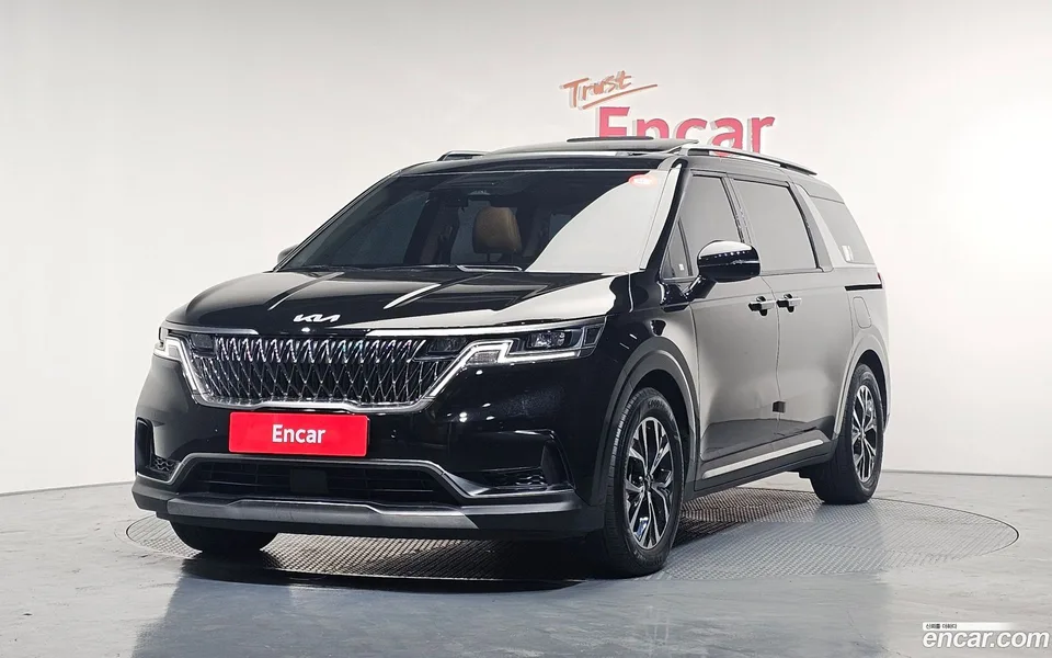 Kia Carnival 9 2022 — фото 1, купить с доставкой в Москву