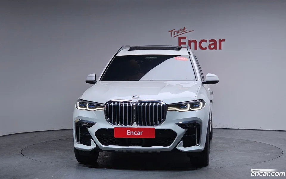 BMW X7 xDrive 40i M 6 2022 — миниатюра 3