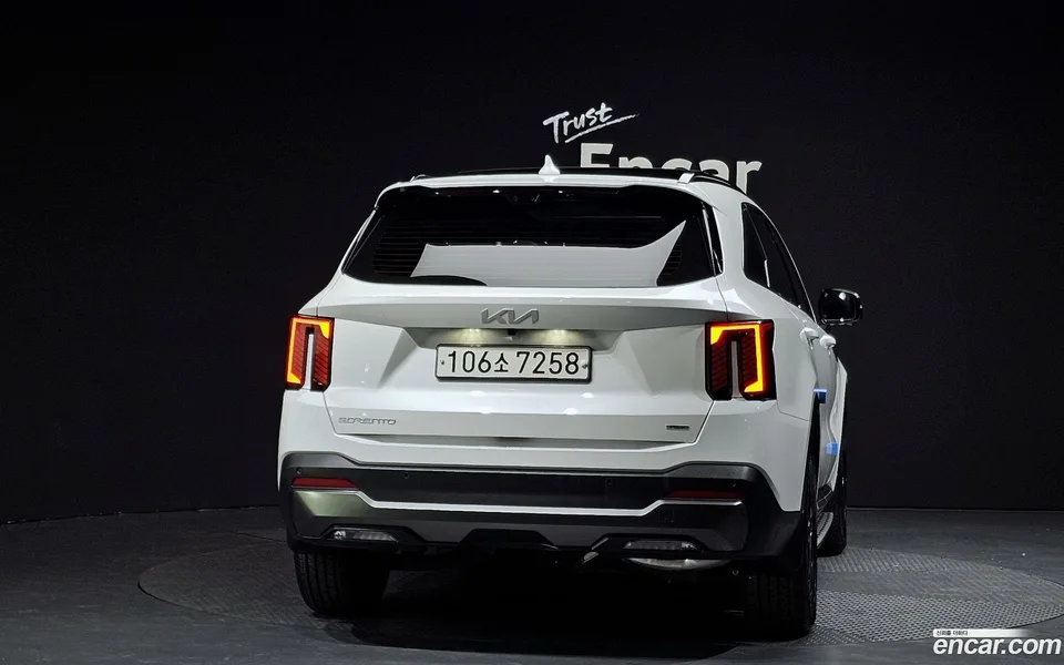 Kia Sorento HEV 1.6 4WD 2024 — миниатюра 4
