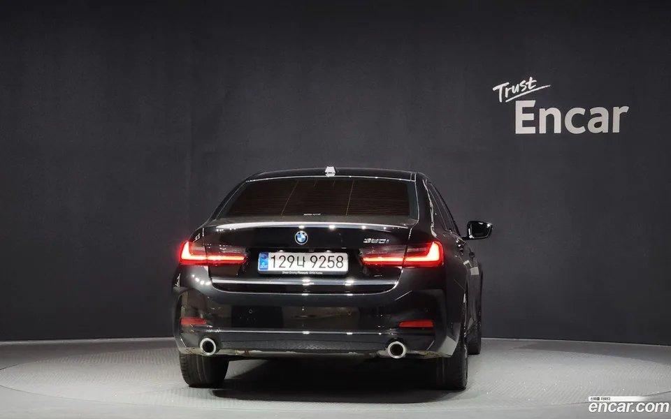BMW 3 Series 320i 2025 — миниатюра 4
