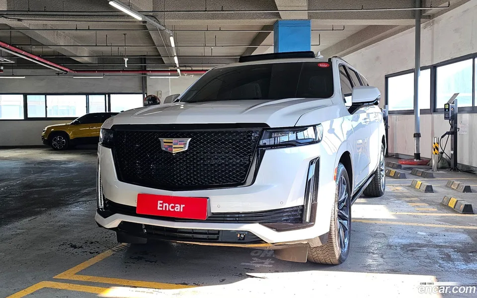 Cadillac Escalade 6.2 ESV 2023 — миниатюра 3