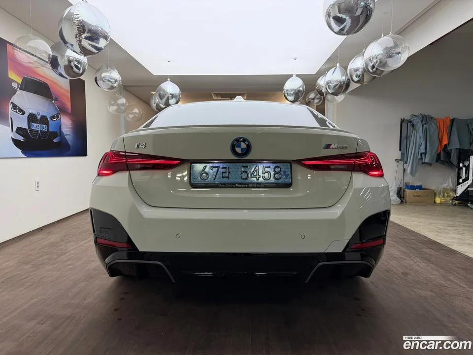 BMW i4 M50 2025 — миниатюра 5