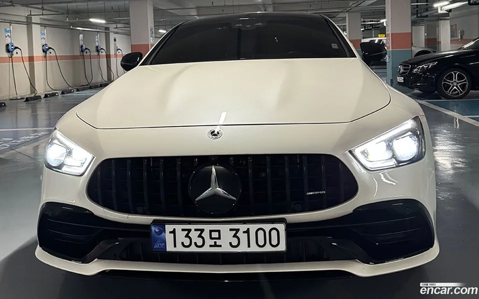 Mercedes-Benz AMG GT 4 43 4MATIC+ 2023 — фото 1, купить с доставкой в Москву