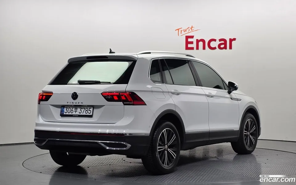 Volkswagen Tiguan 2.0 TDI 2024 — миниатюра 2