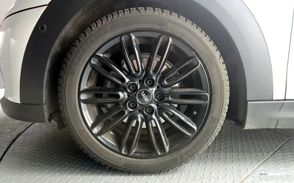 MINI Cooper 2023 — миниатюра 5