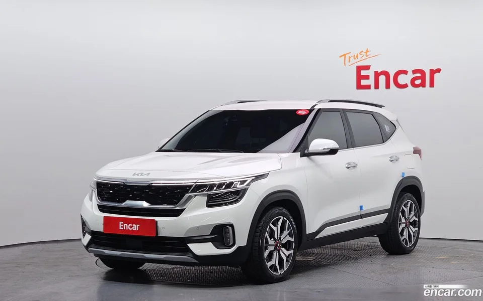 Kia Seltos 1.6 2WD 2022 — фото 1, купить с доставкой в Москву