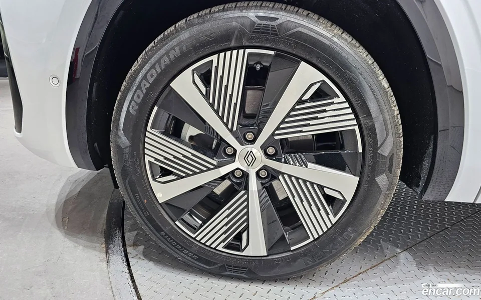 Renault Samsung Grand Koleos 1.5 E-TECH 2WD 2025 — миниатюра 5
