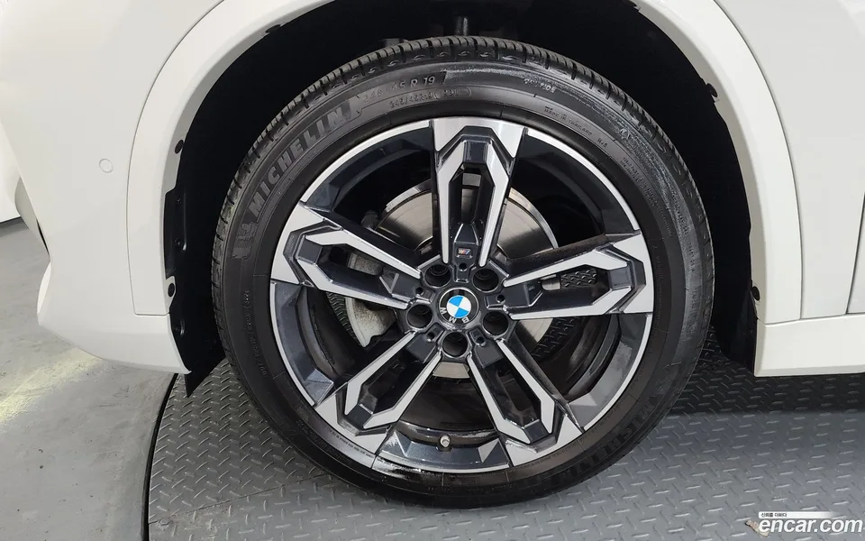 BMW X1 sDrive 20i M 2023 — миниатюра 5