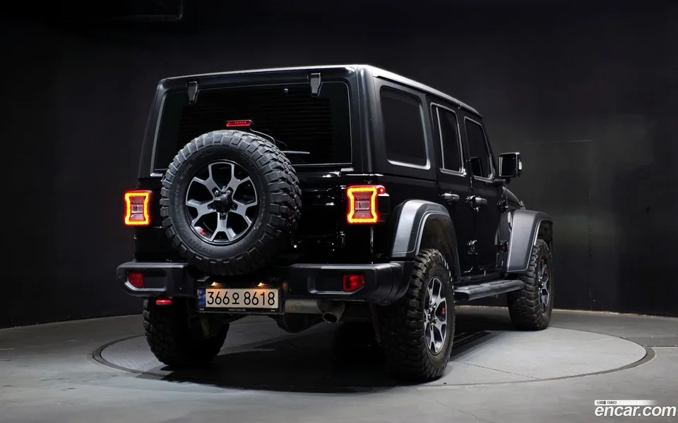Jeep Wrangler 2.0 4 2023 — миниатюра 2