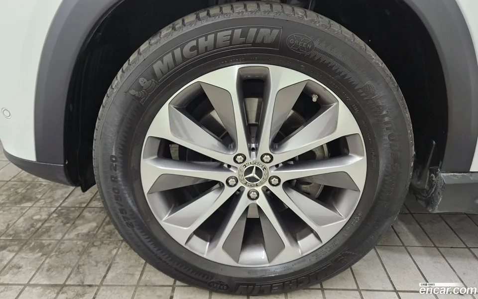 Mercedes-Benz GLE-Class GLE300d 4MATIC 2023 — миниатюра 5