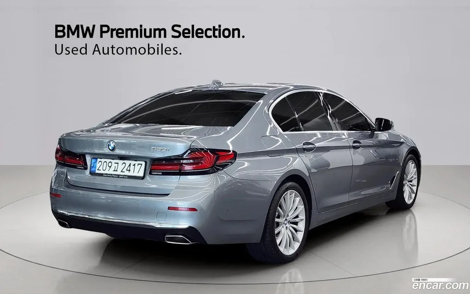 BMW 5 Series 530i 2022 — миниатюра 2