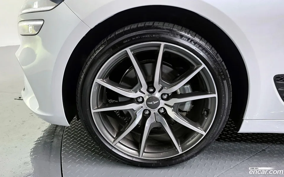 Genesis G70 Shooting Brake 2.0T 4WD 2022 — миниатюра 5