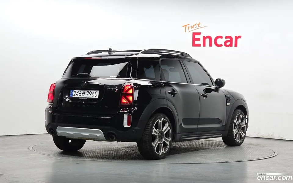 MINI Cooper S Countryman ALL4 2023 — миниатюра 2